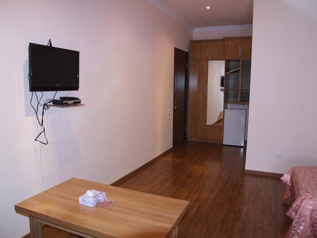 Hotel Central Jermuk Room photo