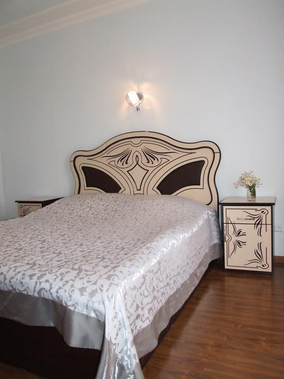 Hotel Central Jermuk Room photo