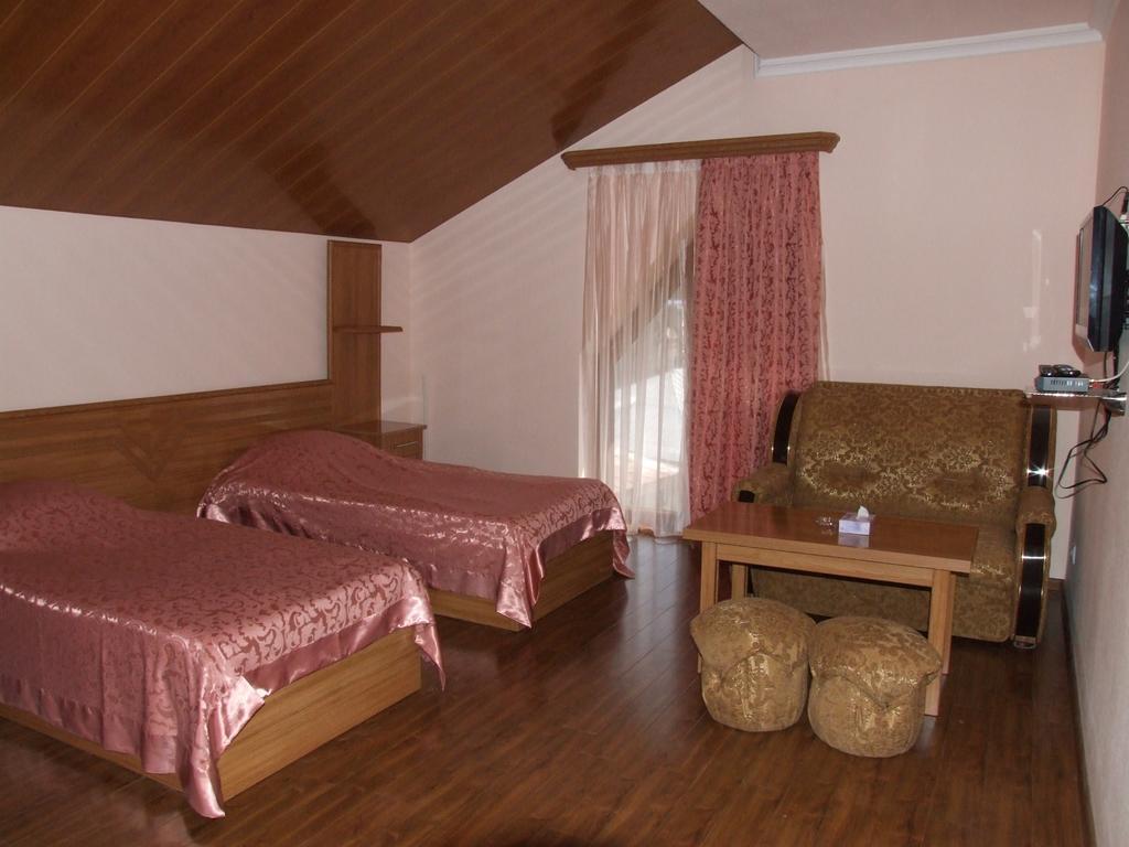 Hotel Central Jermuk Exterior photo
